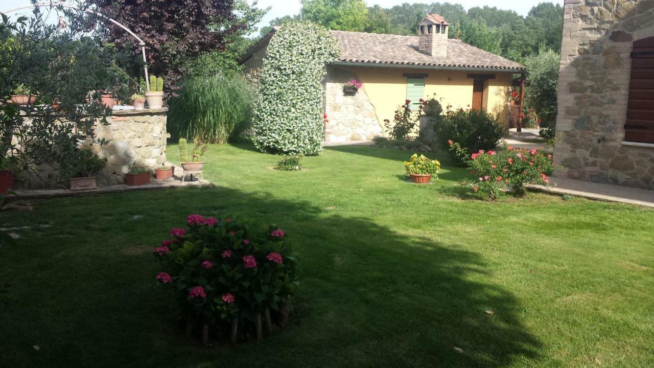 Casa La Quiete Villa Torgiano Luaran gambar