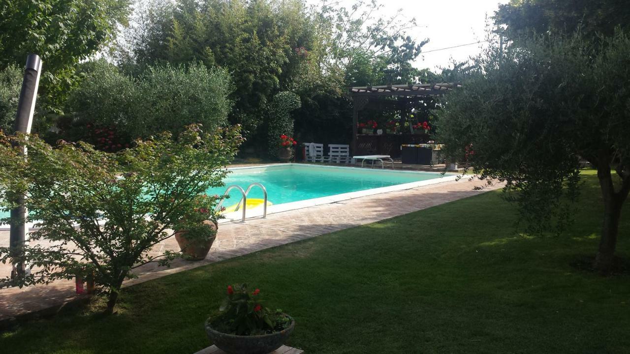 Casa La Quiete Villa Torgiano Luaran gambar
