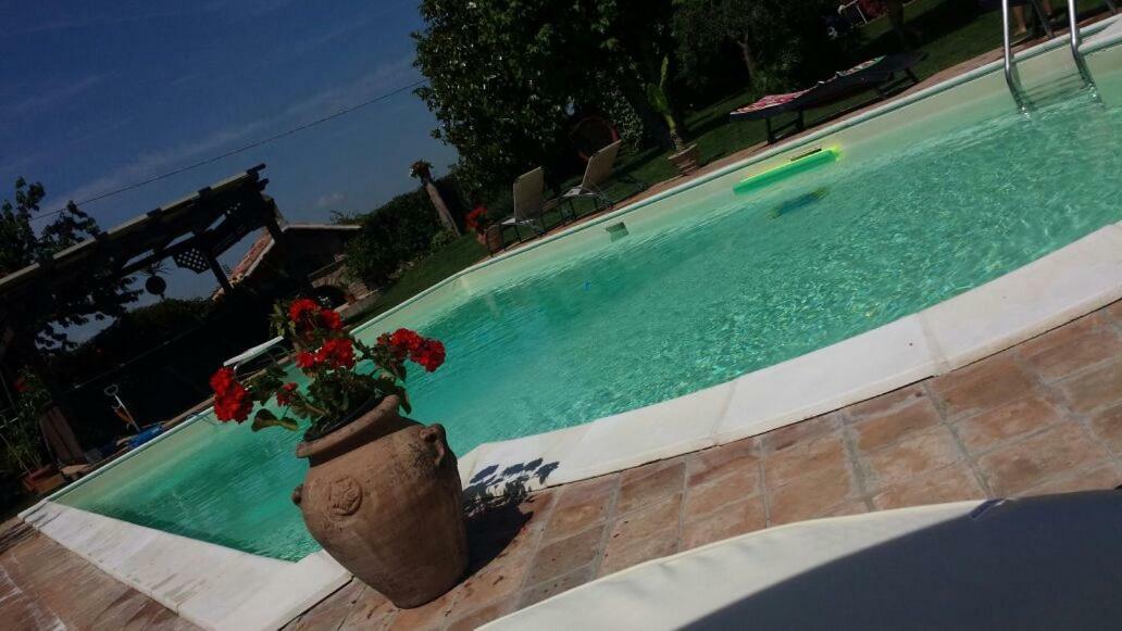 Casa La Quiete Villa Torgiano Luaran gambar